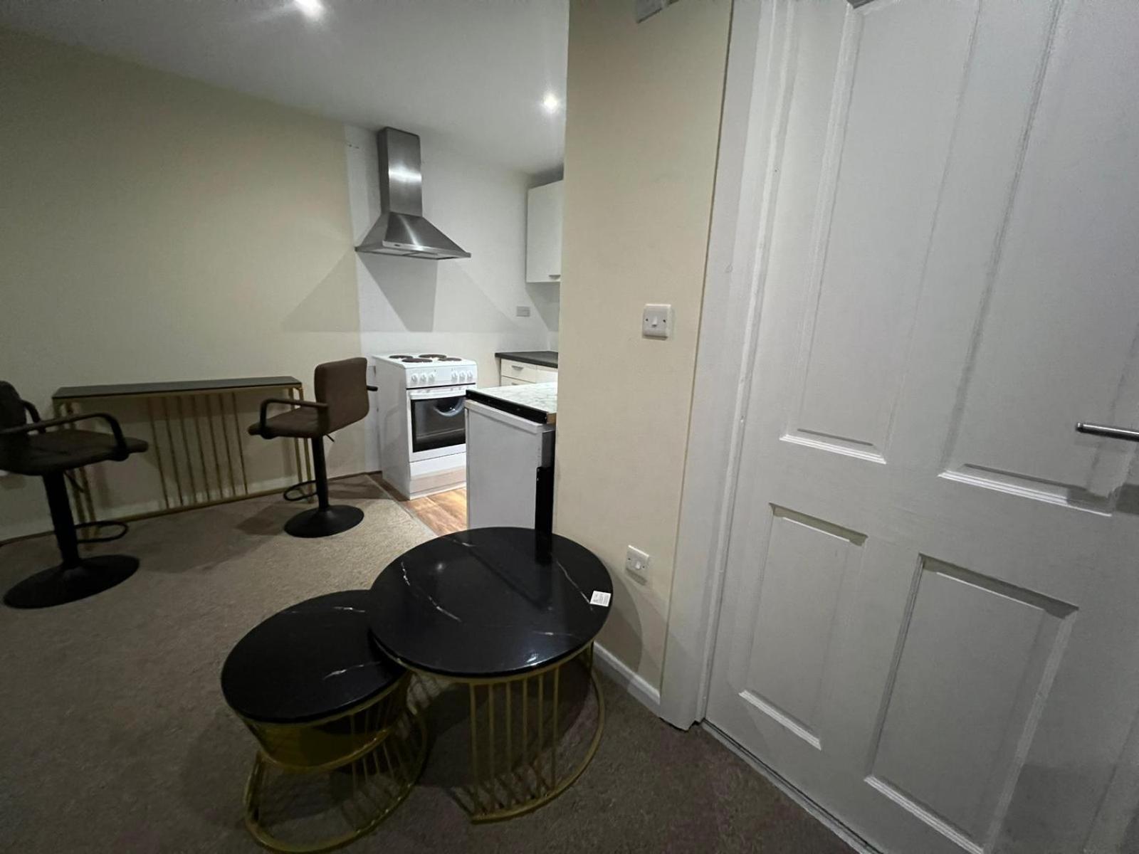 Modern Studio In Rayners Lane Pinner Harrow Near Wembley Greater London Eksteriør bilde