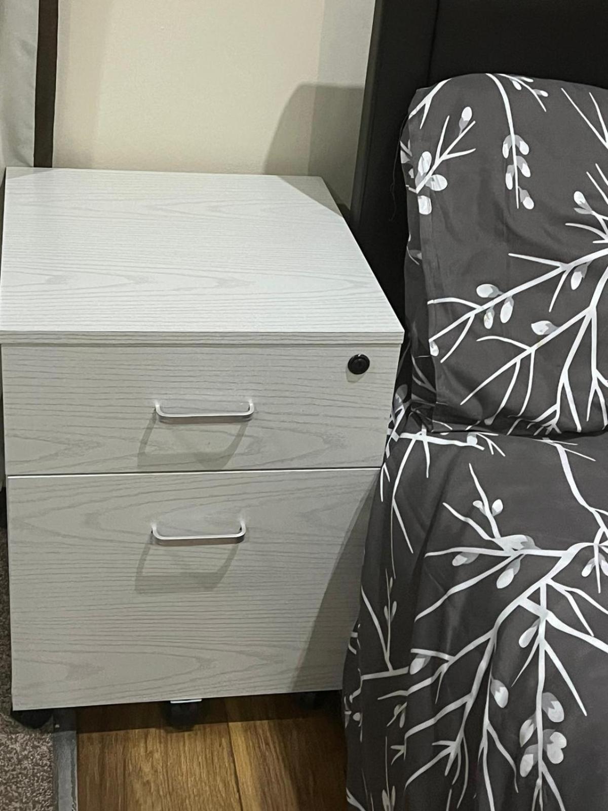 Modern Studio In Rayners Lane Pinner Harrow Near Wembley Greater London Eksteriør bilde
