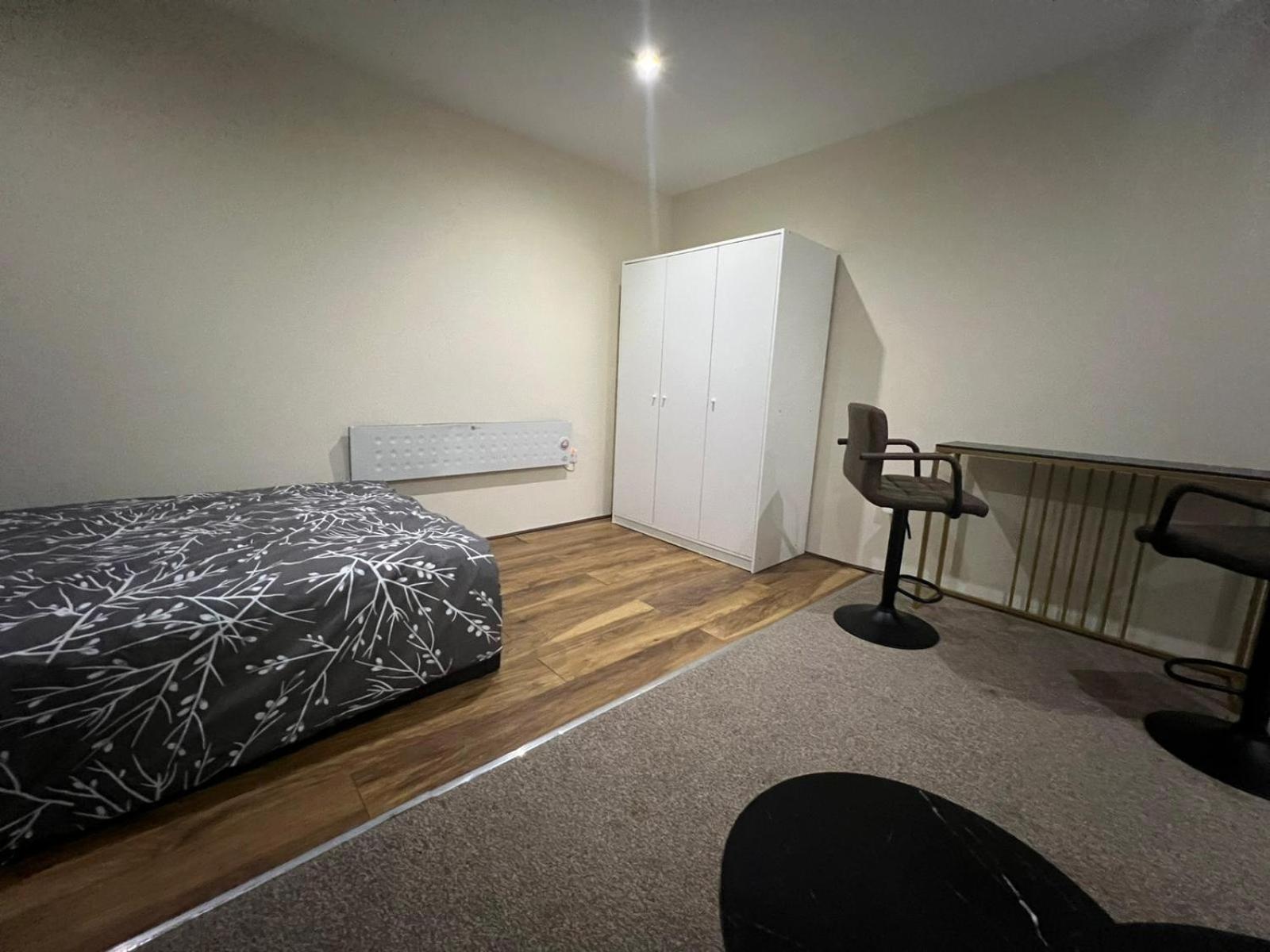 Modern Studio In Rayners Lane Pinner Harrow Near Wembley Greater London Eksteriør bilde